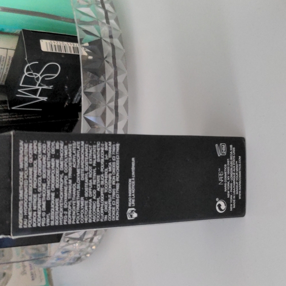 Nars All day luminous weightless foundation.Brand New .see the pictures - Picture 5 of 5